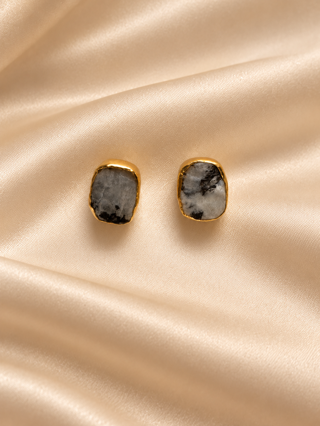 Aurelia Studs