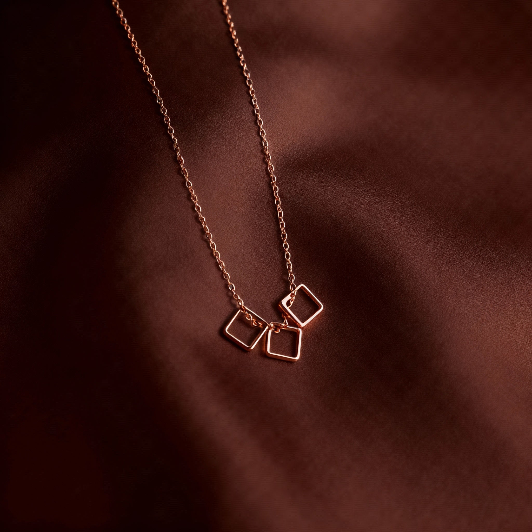 Modern Trine Square Link