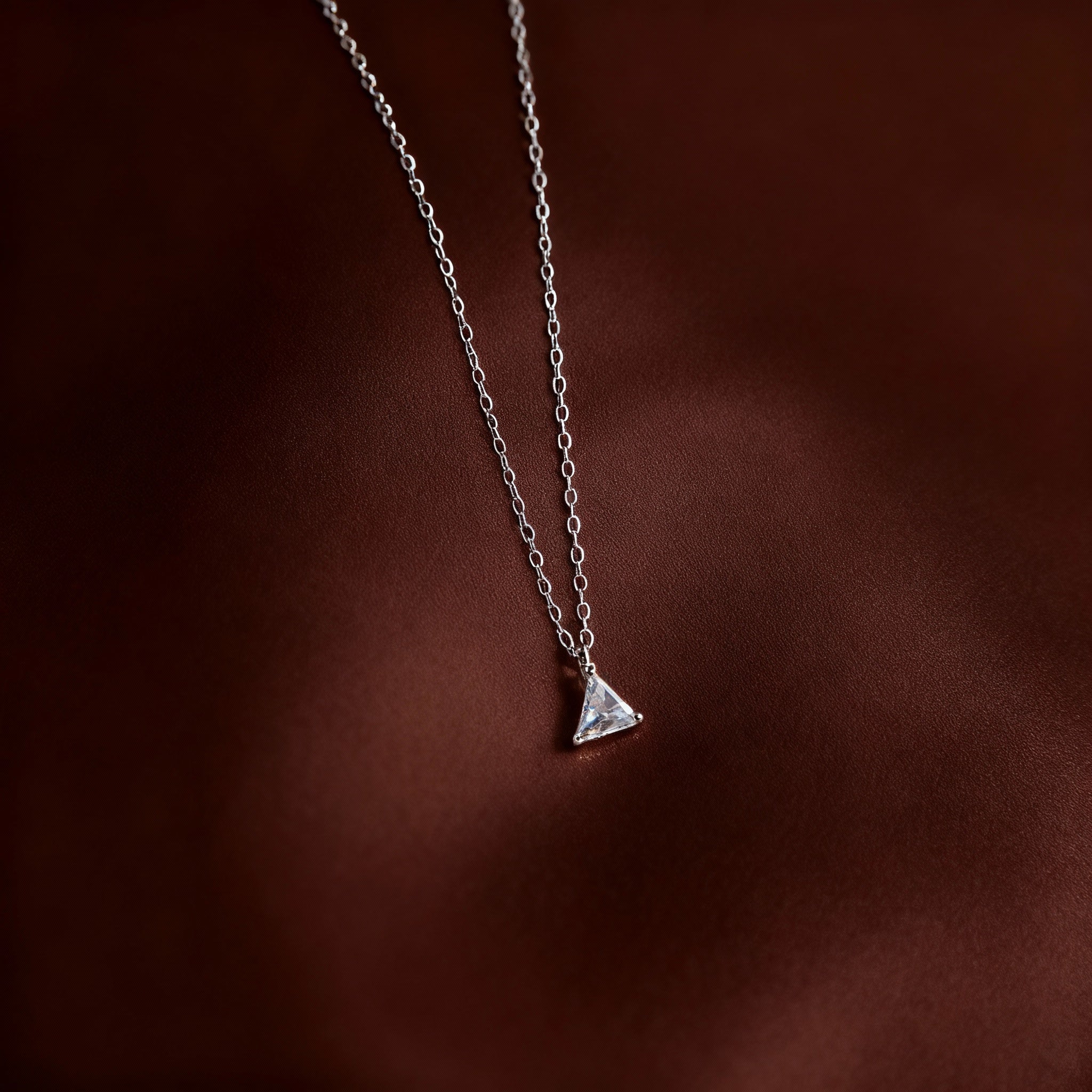 Trillion Glow Clean Cut Chain