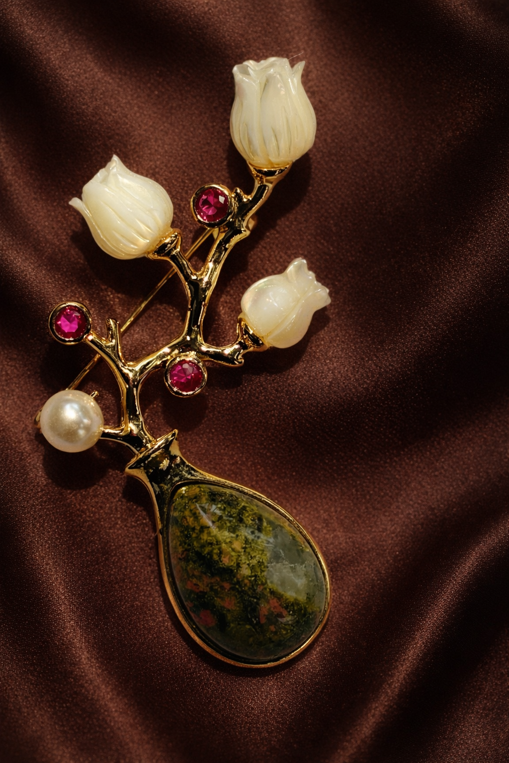 Duchess Ivory Bloom Brooch