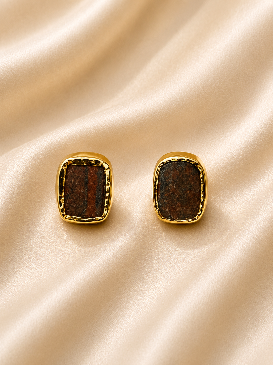 Aurelia Studs