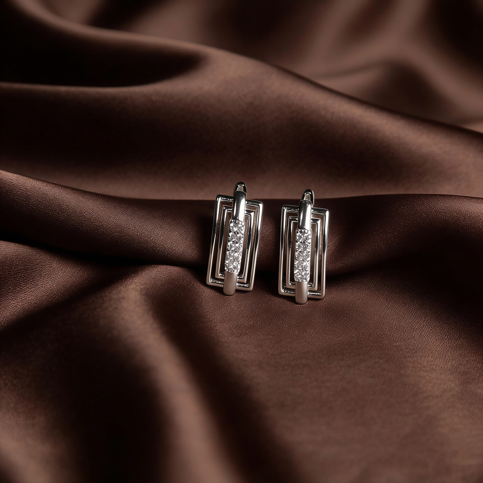 Structured Shine Silver Earrings