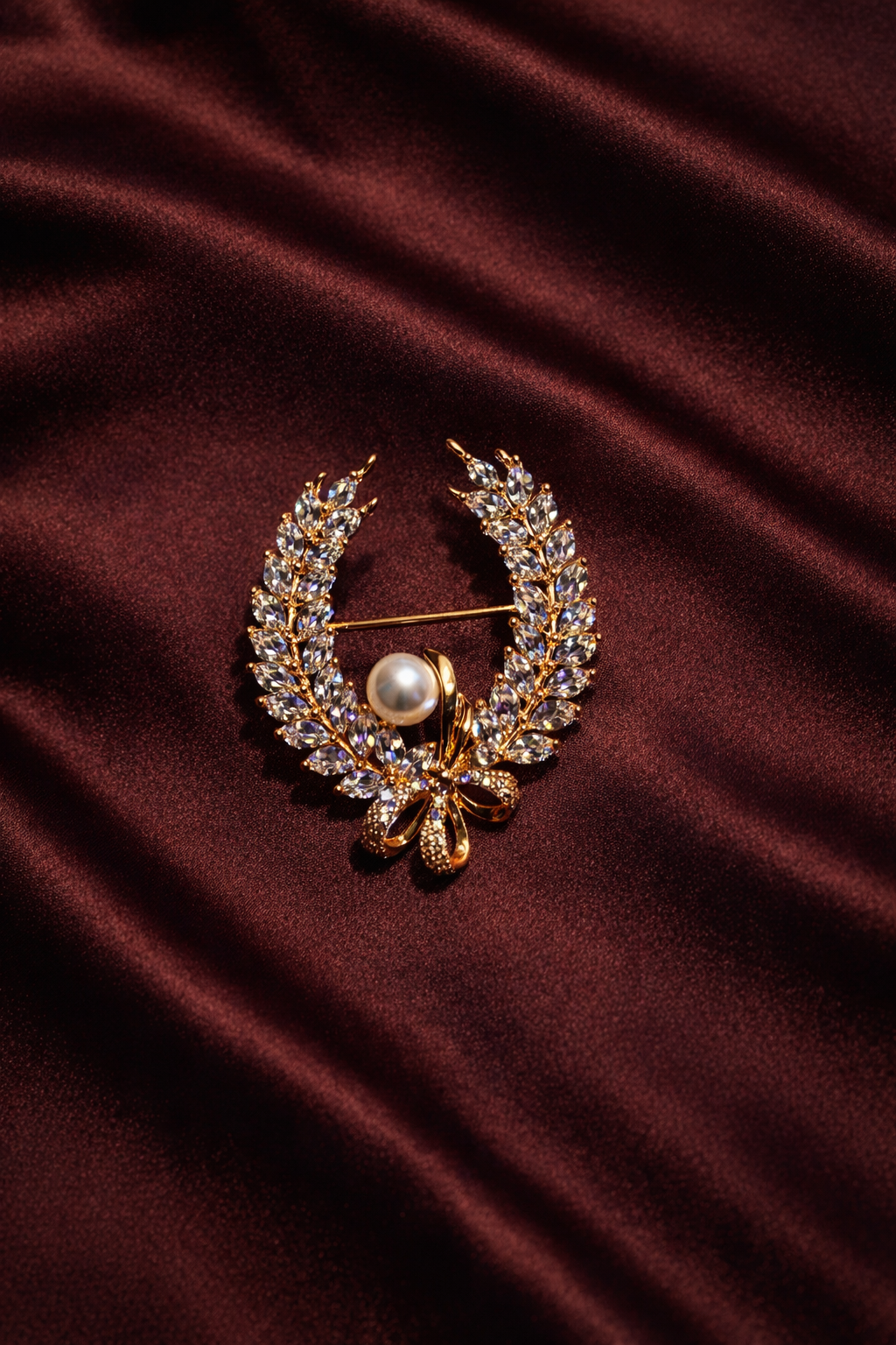 Golden Laurel Emblem Brooch