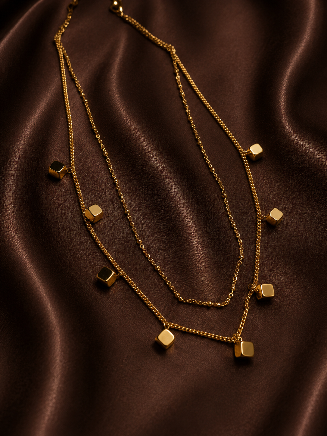Celesse Layered Chain