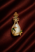 Duchess Lantern Brooch