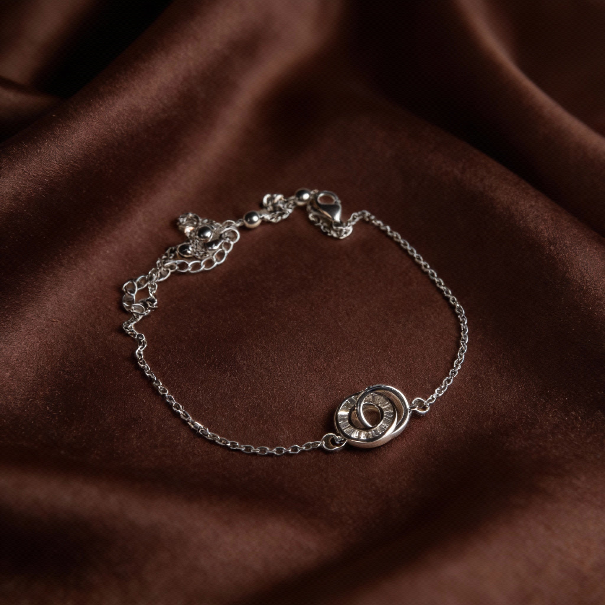 Linked Promise Interlocked Circle Motif Bracelet