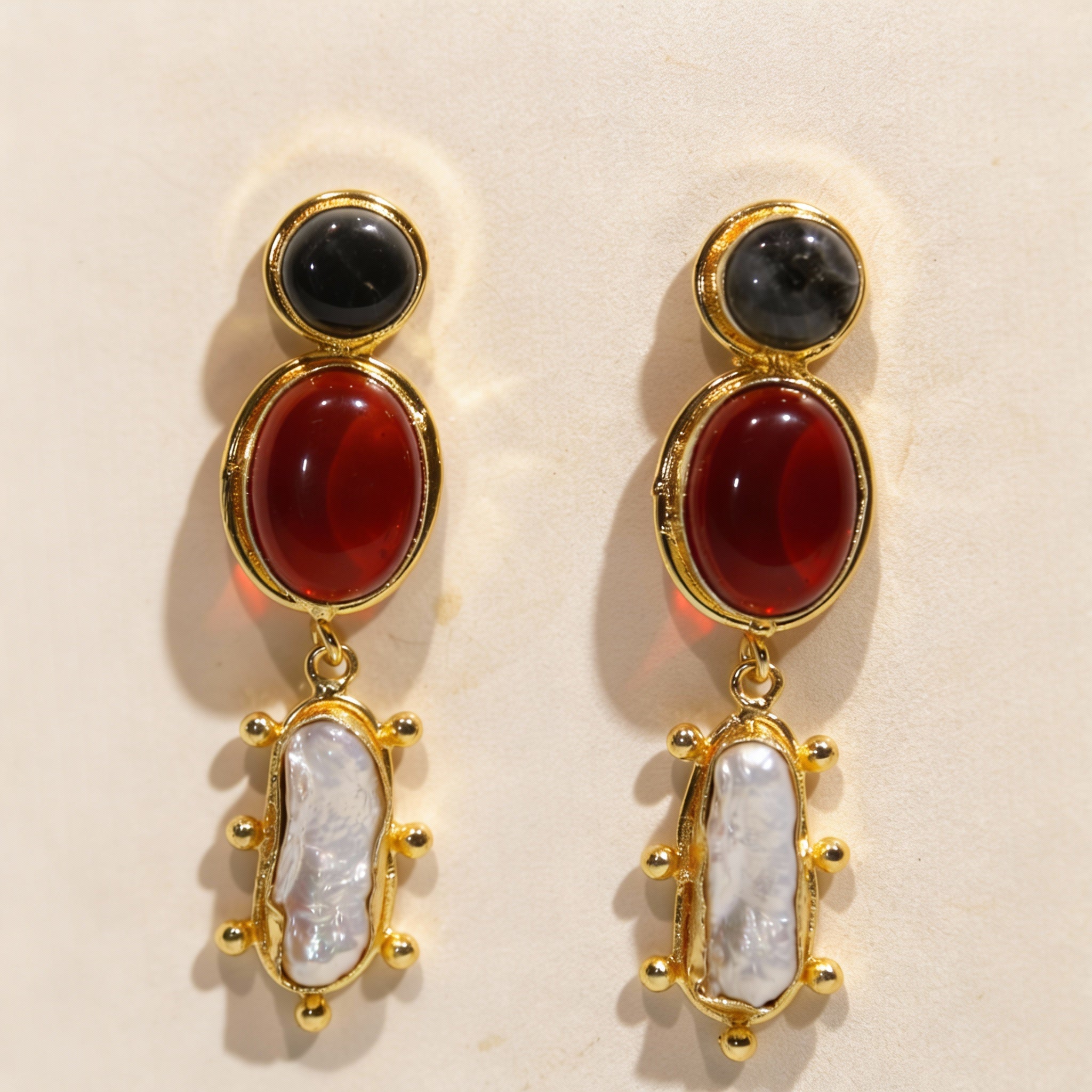 Noir Ruby Baroque Drops