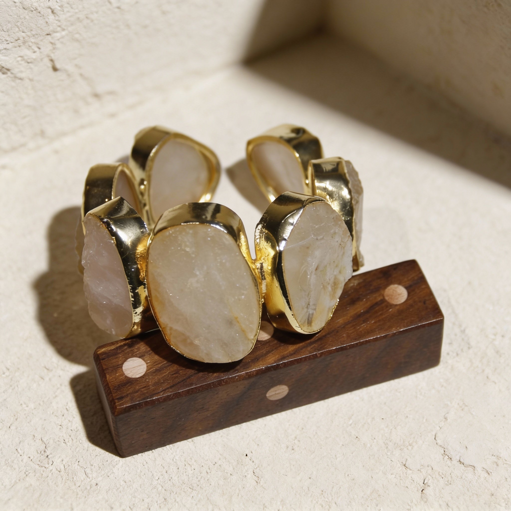 Moonveil Raw Stone Kada