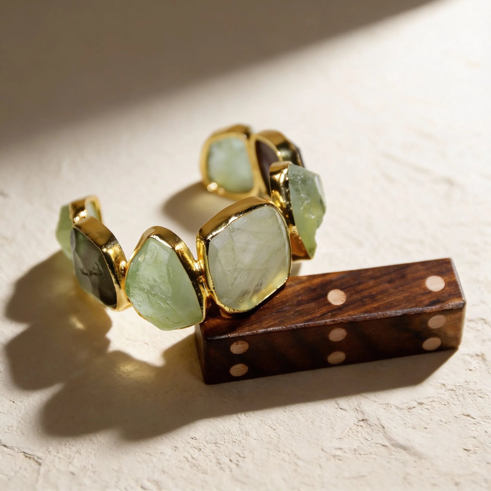 Jade Tide Statement Kada