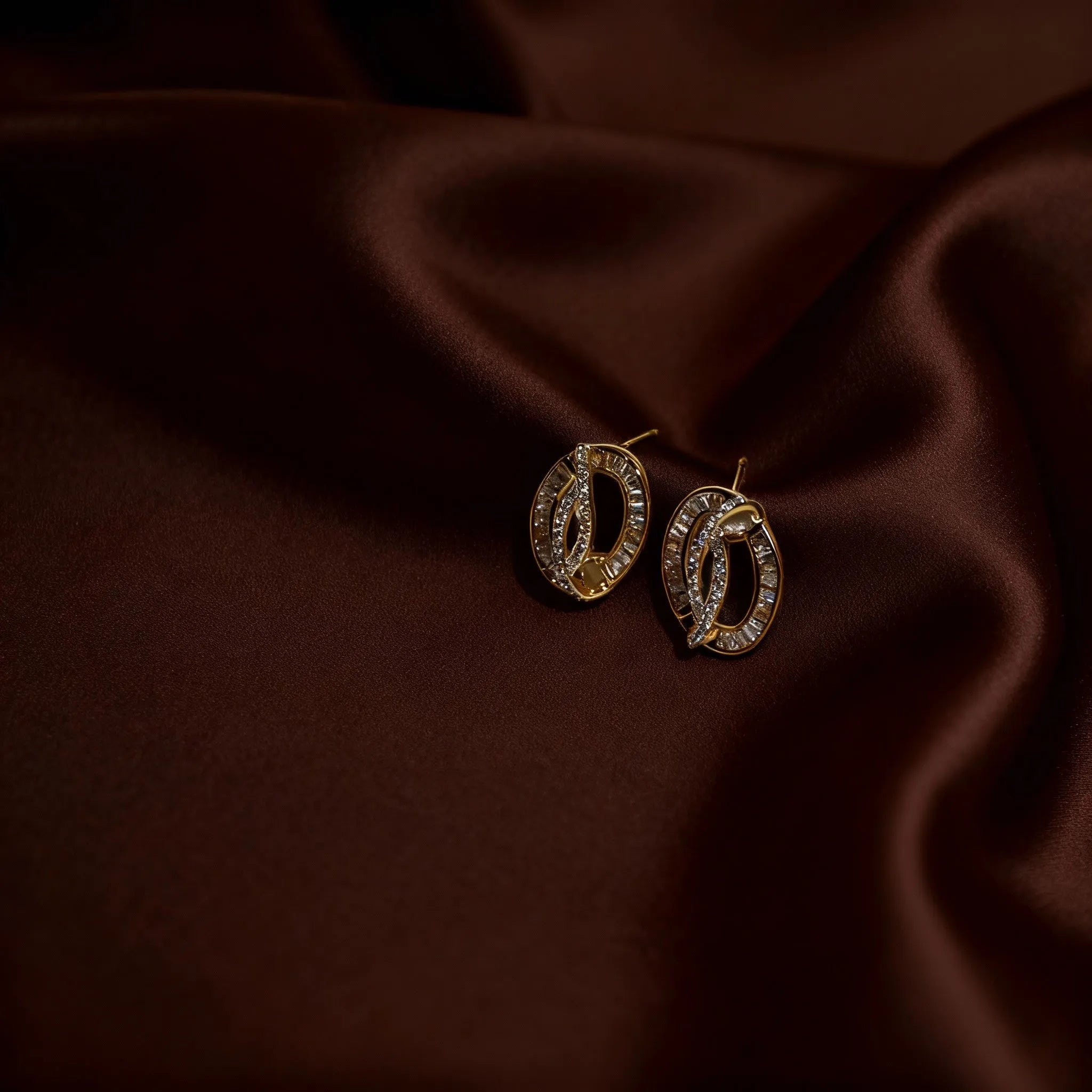 Eternal Link Studs
